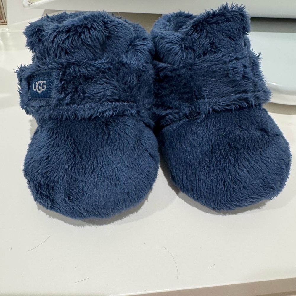 UGG Kids' Fuzzy Navy Booties